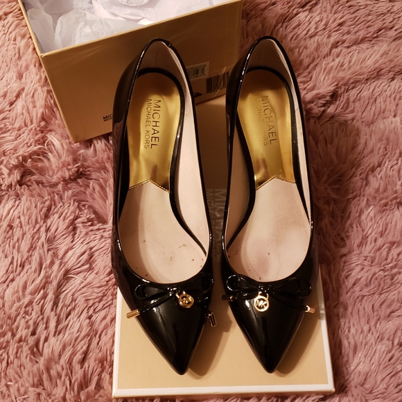 michael kors pumps size 8